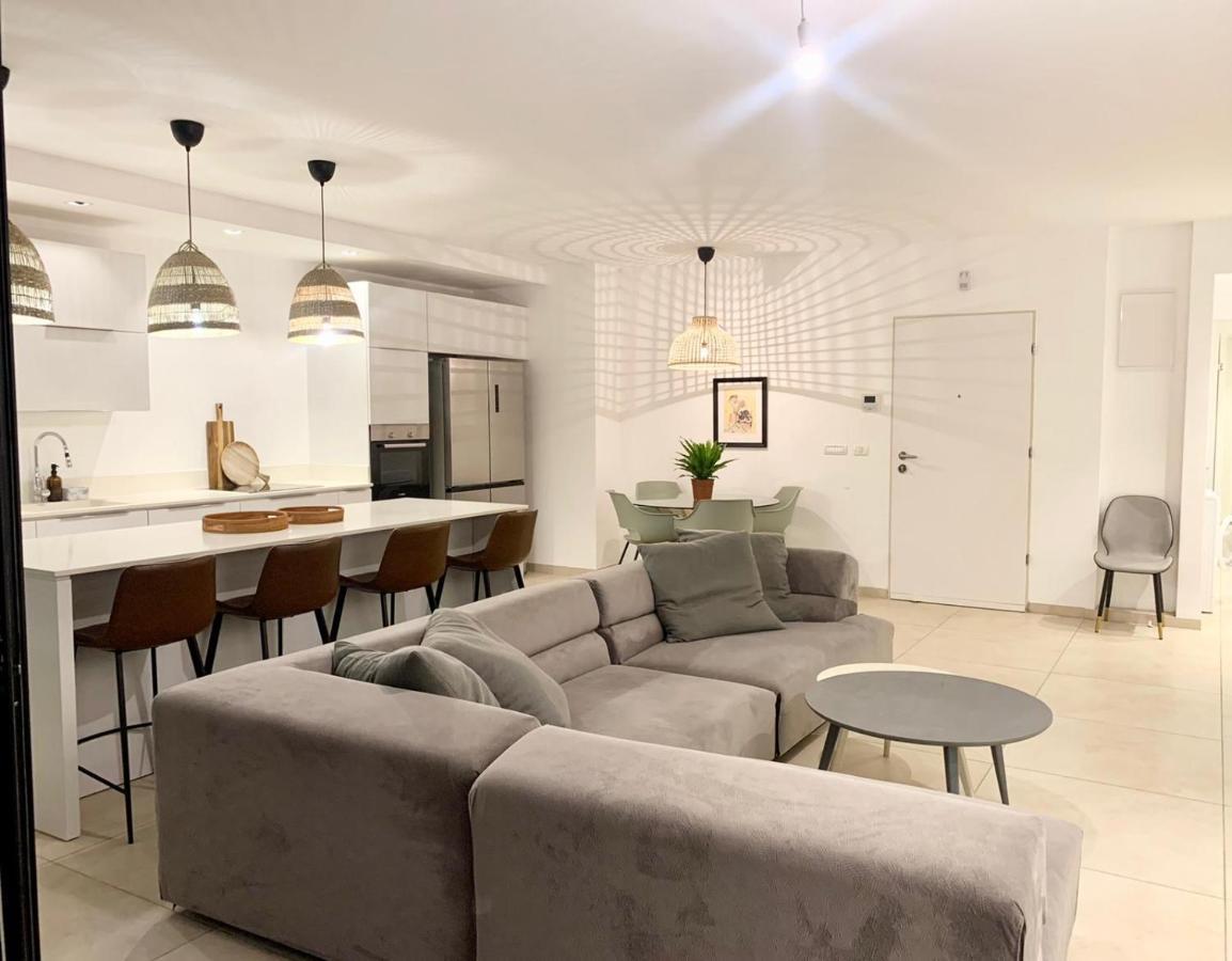 Beach Place Apartments Hajfa Zewnętrze zdjęcie