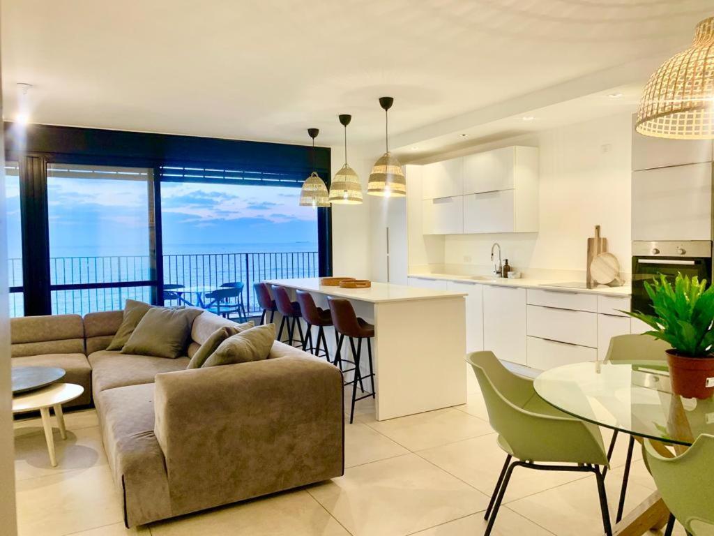Beach Place Apartments Hajfa Zewnętrze zdjęcie