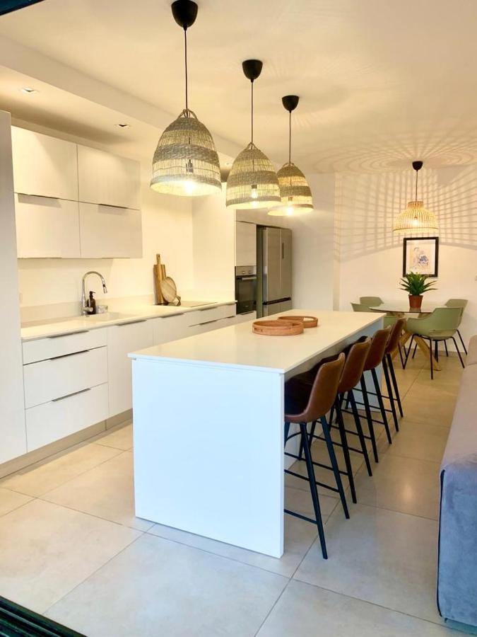 Beach Place Apartments Hajfa Zewnętrze zdjęcie