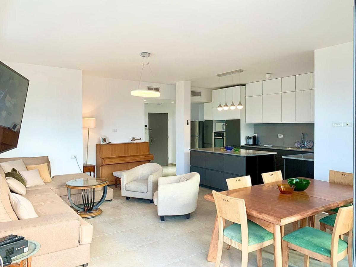 Beach Place Apartments Hajfa Zewnętrze zdjęcie